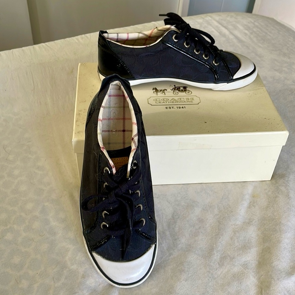 COACH Brand Black Lace-Up Womens Size 8 Sneakers.